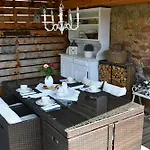 La Longere Des Capucines Bed & Breakfast 4*