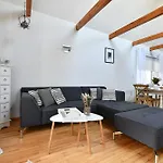 La Longere Des Capucines Bed & Breakfast