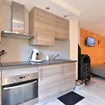 Bed & Breakfast La Longere Des Capucines 4*