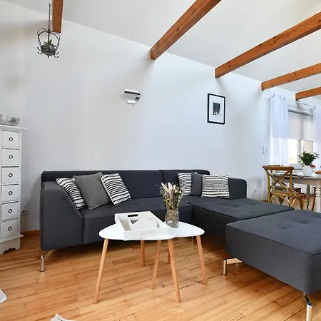 La Longere Des Capucines Bed & Breakfast